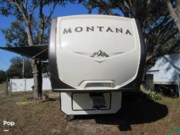 Call now about this 2017 Keystone Montana 3720RL! 2017 Keystone Montana 3720RL - Used Fifth Wheel For Sale by Pop RVs in Valrico, Florida features Air Conditioning, Slideout, Leveling Jacks, Awning