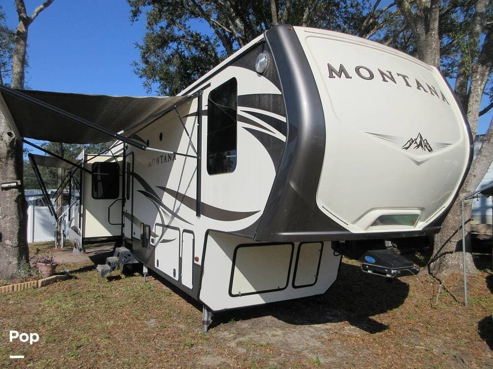 Contact us now about this 2017 Keystone Montana 3720RL! 2017 Montana 3720RL by Keystone from Pop RVs in Valrico, Florida