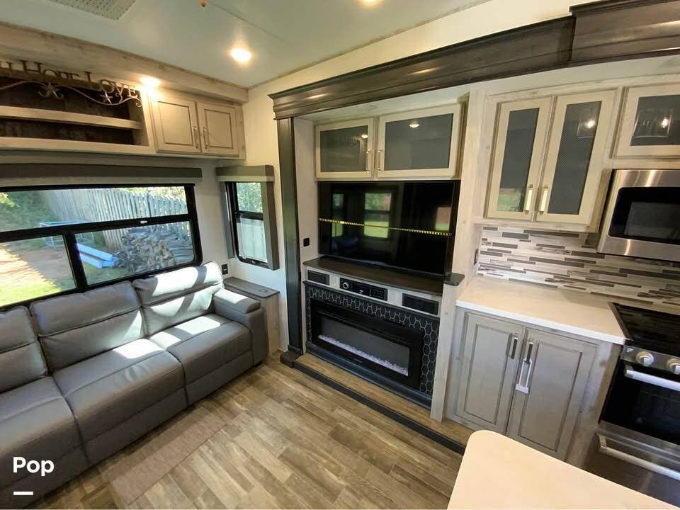 Contact us now about this 2022 Keystone Avalanche 312RS! 2022 Avalanche 312RS by Keystone from Pop RVs in Huntsville, Alabama