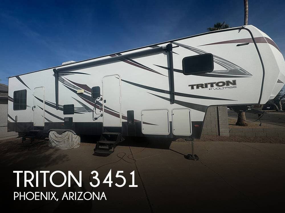 Email now about this 2016 Dutchmen Voltage Triton 3451! Used 2016 Dutchmen Voltage Triton 3451 available in Phoenix, Arizona