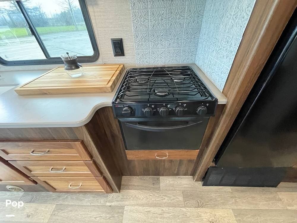 Contact us now about this 2020 Winnebago Intent 30R! 2020 Intent 30R by Winnebago from Pop RVs in Paris, Texas