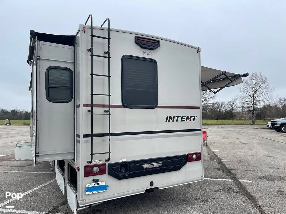 Call now about this 2020 Winnebago Intent 30R! 2020 Winnebago Intent 30R - Used Class A For Sale by Pop RVs in Paris, Texas features Generator, Awning, Leveling Jacks, Slideout, Air Conditioning