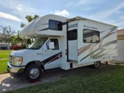 Call now about this 2022 Thor Motor Coach Four Winds 25M! 2022 Thor Motor Coach Four Winds 25M - Used Class C For Sale by Pop RVs in Largo, Florida features Generator, Leveling Jacks, Awning, Air Conditioning, Slideout