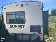 Used 2018 CrossRoads Sunset Trail Grand Reserve 33CK available in Lakeside, California