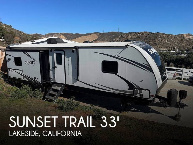 Email now about this 2018 CrossRoads Sunset Trail Grand Reserve 33CK! Used 2018 CrossRoads Sunset Trail Grand Reserve 33CK available in Lakeside, California