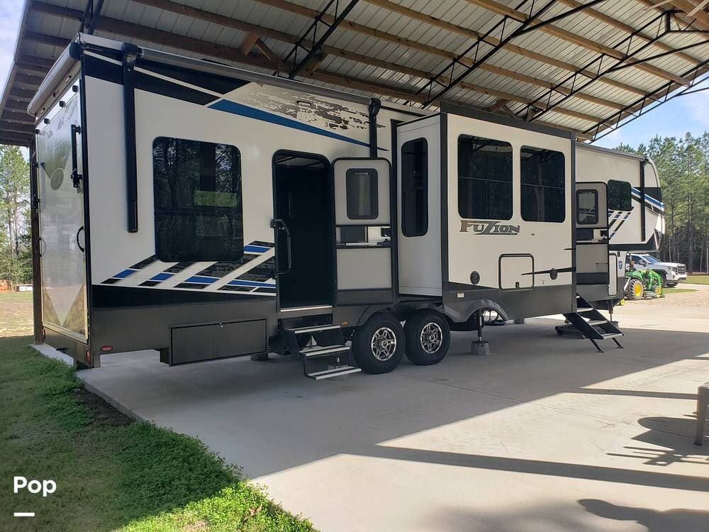 Used 2022 Keystone Fuzion 373 available in Pace, Florida