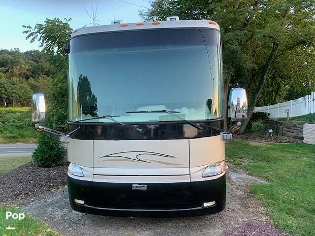 Call now about this 2008 Newmar Kountry Star 3916! 2008 Newmar Kountry Star 3916 - Used Diesel Pusher For Sale by Pop RVs in Beaver Falls, Pennsylvania features Air Conditioning, Generator, Awning, Leveling Jacks, Slideout