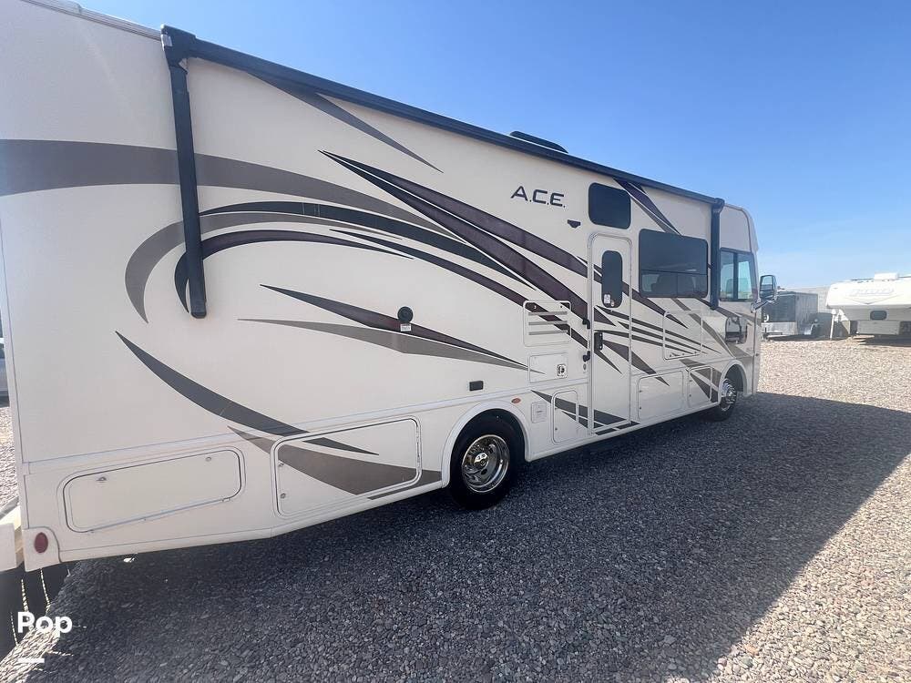 Call now about this 2019 Thor Motor Coach A.C.E. 27.2! 2019 Thor Motor Coach A.C.E. 27.2 - Used Class A For Sale by Pop RVs in Casa Grande, Arizona features Awning, Air Conditioning, Generator, Slideout