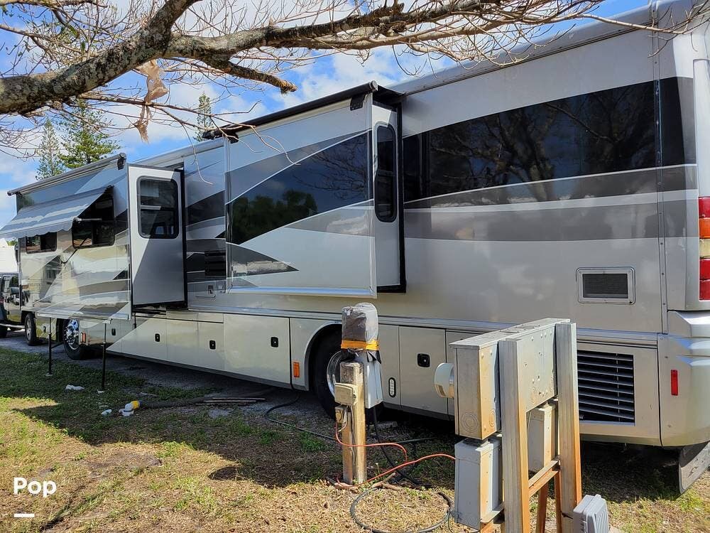 Used 2007 Fleetwood Revolution LE 40E available in Deerfield Beach, Florida