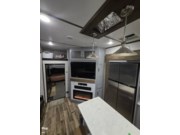 Call now about this 2020 Keystone Fuzion 419! 2020 Keystone Fuzion 419 - Used Toy Hauler For Sale by Pop RVs in Fort Smith, Arkansas features Awning, Air Conditioning, Leveling Jacks, Slideout