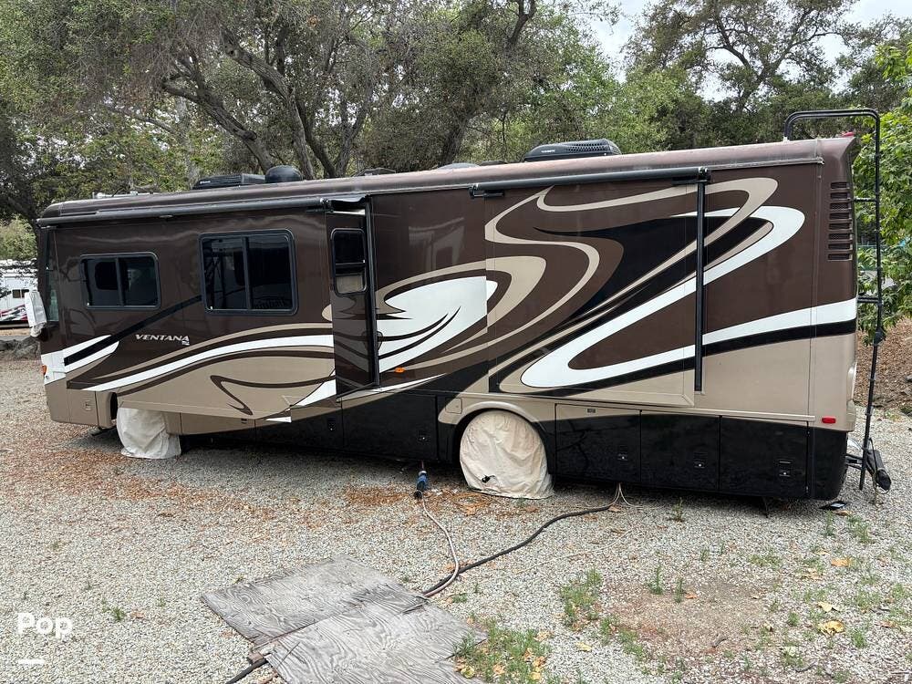Contact us now about this 2014 Newmar Ventana 3433! 2014 Ventana 3433 by Newmar from Pop RVs in Escondido, California