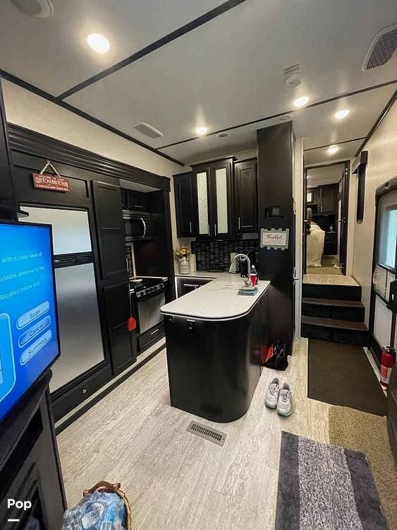 Call now about this 2017 Jayco Seismic Wave 355W! 2017 Jayco Seismic Wave 355W - Used Toy Hauler For Sale by Pop RVs in Princeton, Illinois features Leveling Jacks, Generator, Slideout, Awning, Air Conditioning