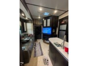 Used 2017 Jayco Seismic Wave 355W available in Princeton, Illinois