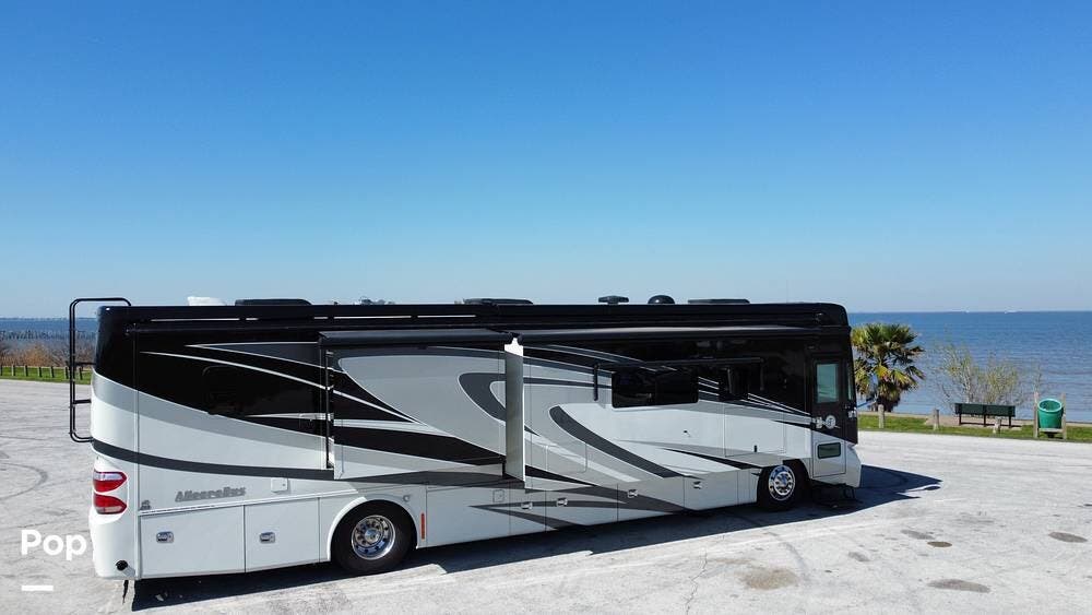 Contact us now about this 2015 Tiffin Allegro Bus 40SP! 2015 Allegro Bus 40SP by Tiffin from Pop RVs in San Leon, Texas