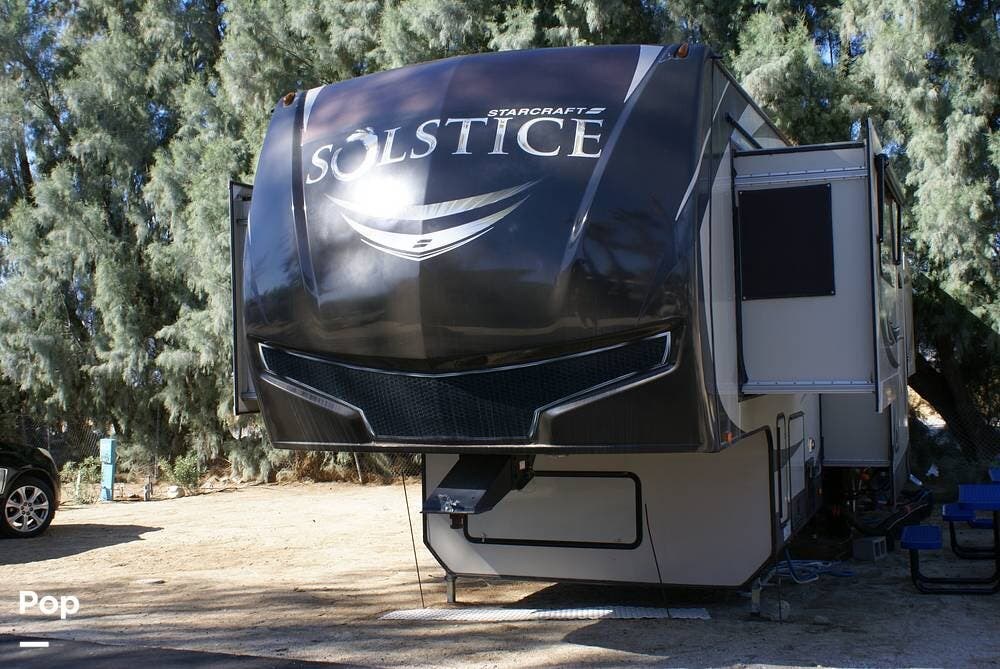 Used 2017 Starcraft Solstice 376FL5 available in Desert Hot Springs, California