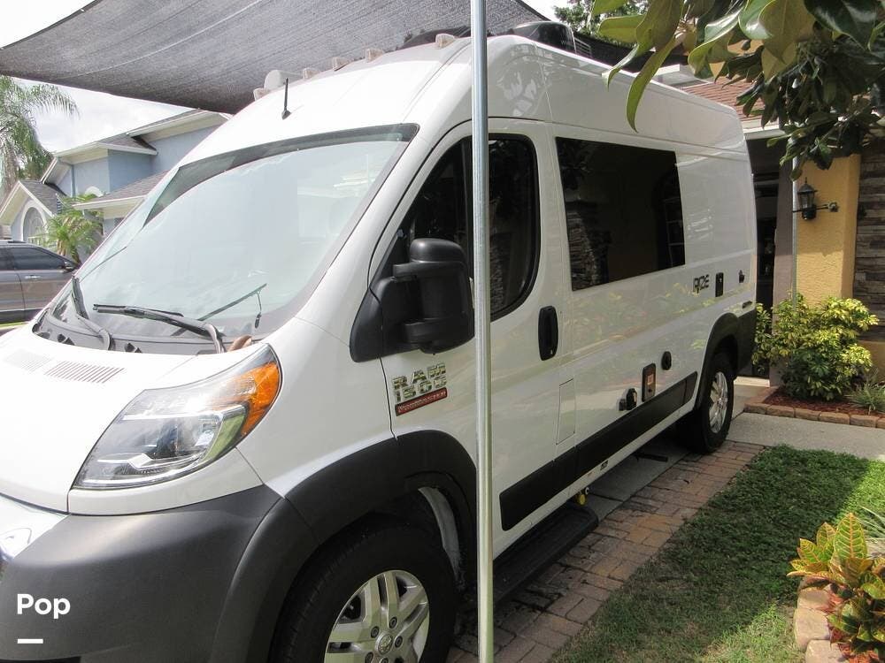 Call now about this 2022 Thor Motor Coach Rize 18M! 2022 Thor Motor Coach Rize 18M - Used Class B For Sale by Pop RVs in Riverview, Florida features Awning, Generator, Air Conditioning