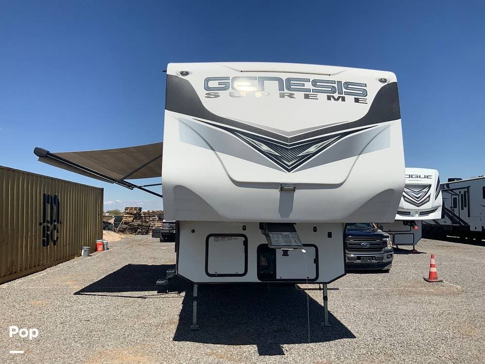 Call now about this 2023 Genesis Supreme Genesis Supreme 2916GCK! 2023 Genesis Supreme Genesis Supreme 2916GCK - Used Toy Hauler For Sale by Pop RVs in San Tan Valley, Arizona features Generator, Air Conditioning, Awning, Leveling Jacks, Slideout