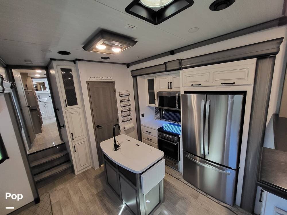 Contact us now about this 2022 Keystone Montana 3761FL! 2022 Montana 3761FL by Keystone from Pop RVs in Pearcy, Arkansas