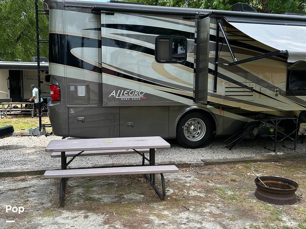 Contact us now about this 2014 Tiffin Allegro Red 33AA! 2014 Allegro Red 33AA by Tiffin from Pop RVs in Sanford, North Carolina