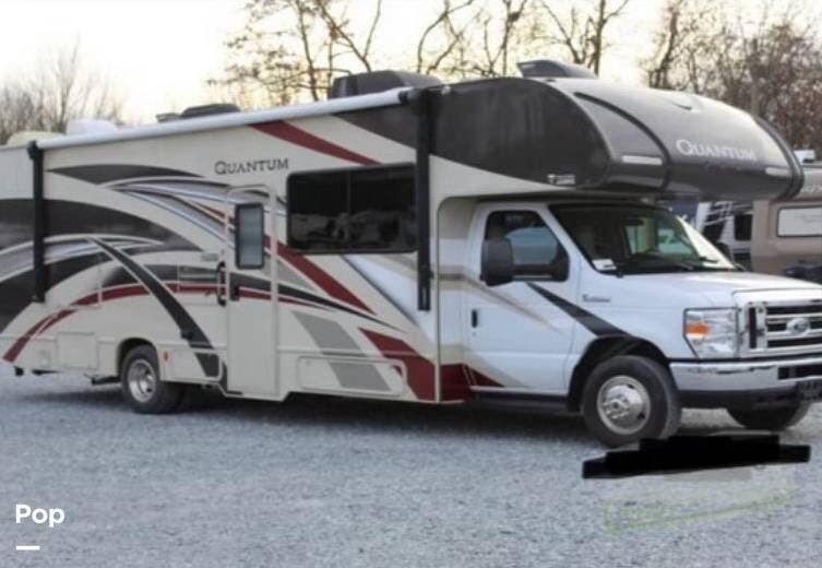 Call now about this 2019 Thor Motor Coach Quantum KW29! 2019 Thor Motor Coach Quantum KW29 - Used Class C For Sale by Pop RVs in Newton, New Jersey features Generator, Awning, Air Conditioning, Slideout