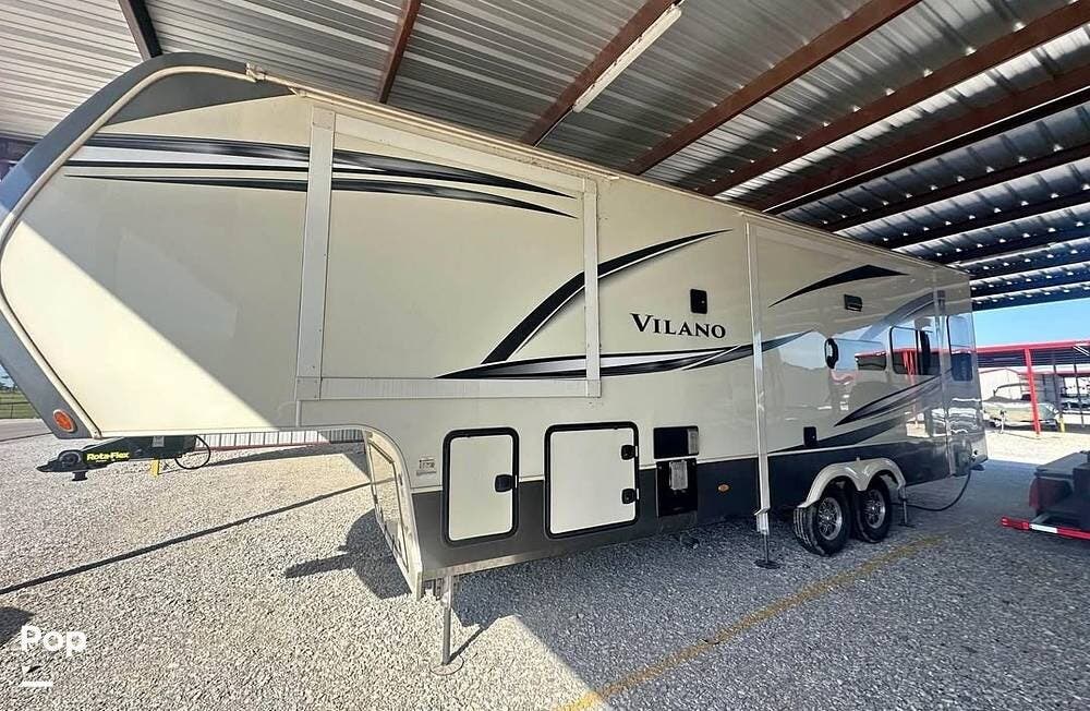 Contact us now about this 2022 Vanleigh Vilano 320GK! 2022 Vilano 320GK by Vanleigh from Pop RVs in Aubrey, Texas