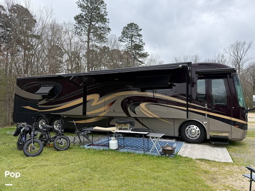 Call now about this 2015 Entegra Coach Aspire 44B! 2015 Entegra Coach Aspire 44B - Used Diesel Pusher For Sale by Pop RVs in El Dorado, Arkansas features Leveling Jacks, Awning, Air Conditioning, Generator, Slideout