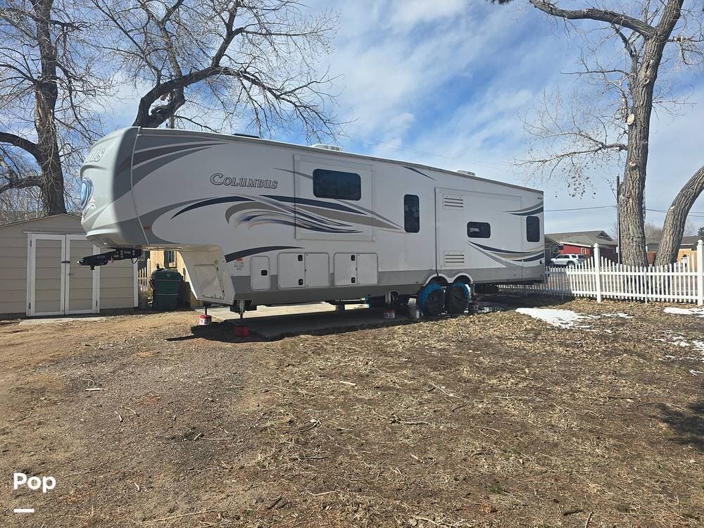 Contact us now about this 2020 Palomino Columbus 382FB! 2020 Columbus 382FB by Palomino from Pop RVs in Monument, Colorado
