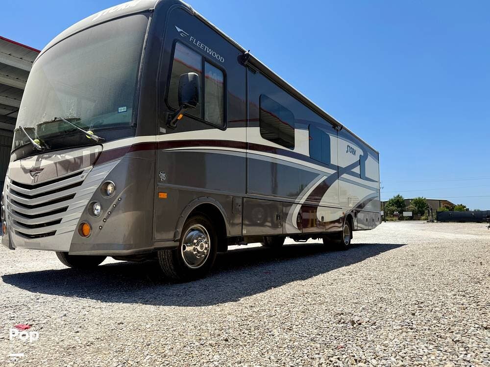Used 2016 Fleetwood Storm 35SK available in Frisco, Texas