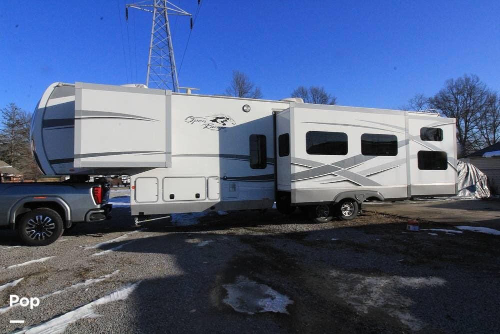 Used 2021 Highland Ridge Open Range 427BHS available in Cincinnati, Ohio