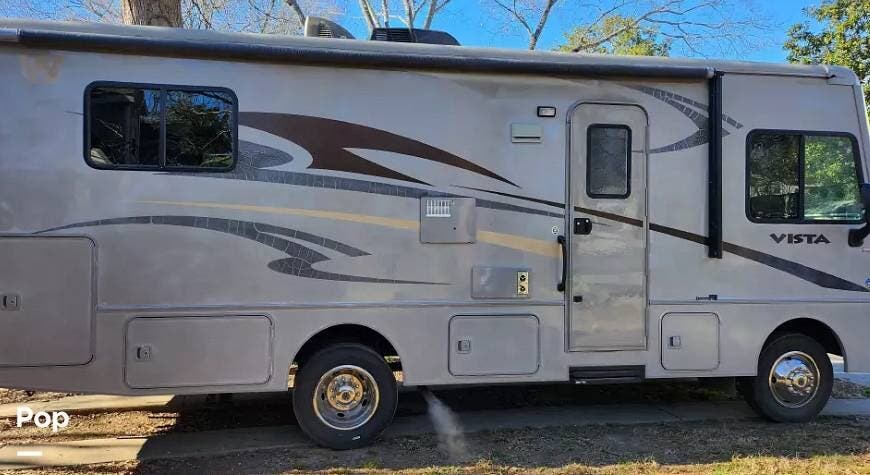 Used 2014 Winnebago Vista 26HE available in Charlotte, North Carolina