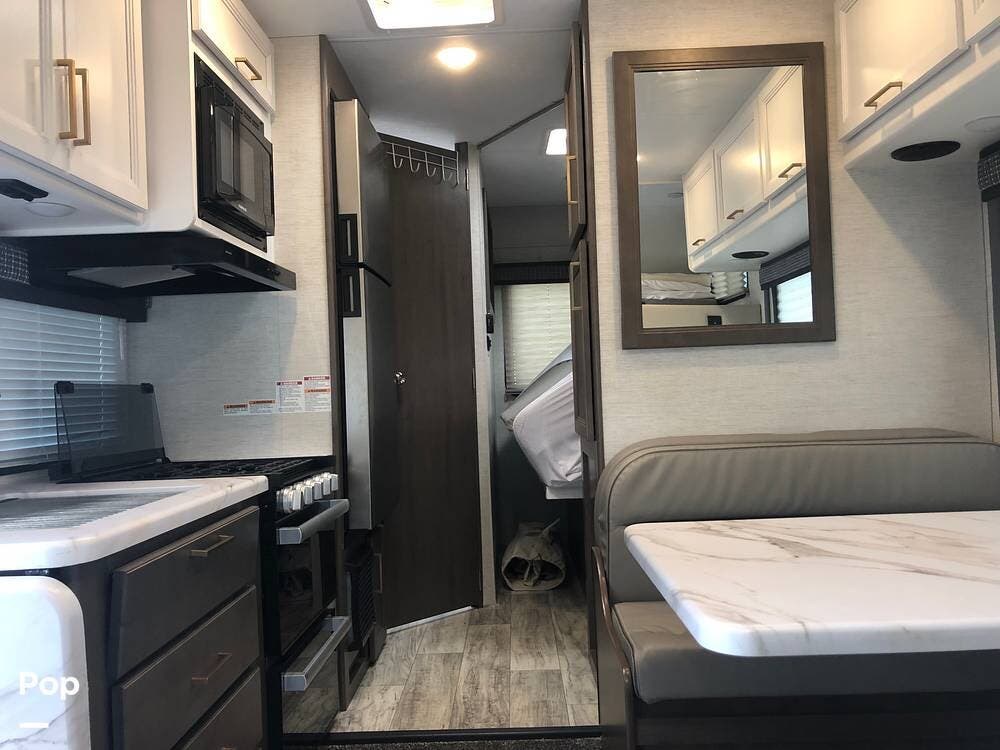 Call now about this 2024 Thor Motor Coach Chateau 22B! 2024 Thor Motor Coach Chateau 22B - Used Class C For Sale by Pop RVs in Newark, California features Generator, Air Conditioning, Slideout, Awning, Leveling Jacks