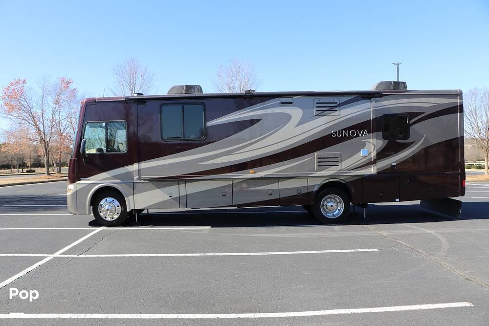 Used 2015 Itasca Sunova 33C available in Cumming, Georgia