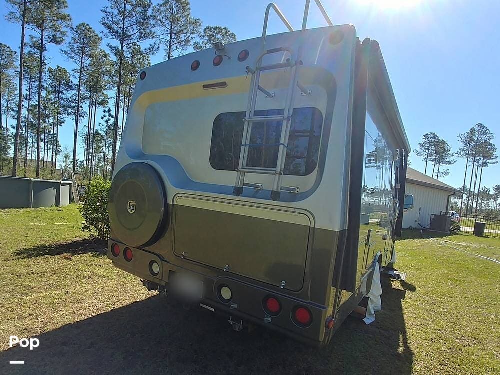 Contact us now about this 2015 Phoenix Cruiser 2351! 2015 Cruiser 2351 by Phoenix from Pop RVs in Hilliard, Florida