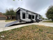 Contact us now about this 2022 Eclipse Attitude 3322SAG! 2022 Attitude 3322SAG by Eclipse from Pop RVs in Canyon Lake, Texas