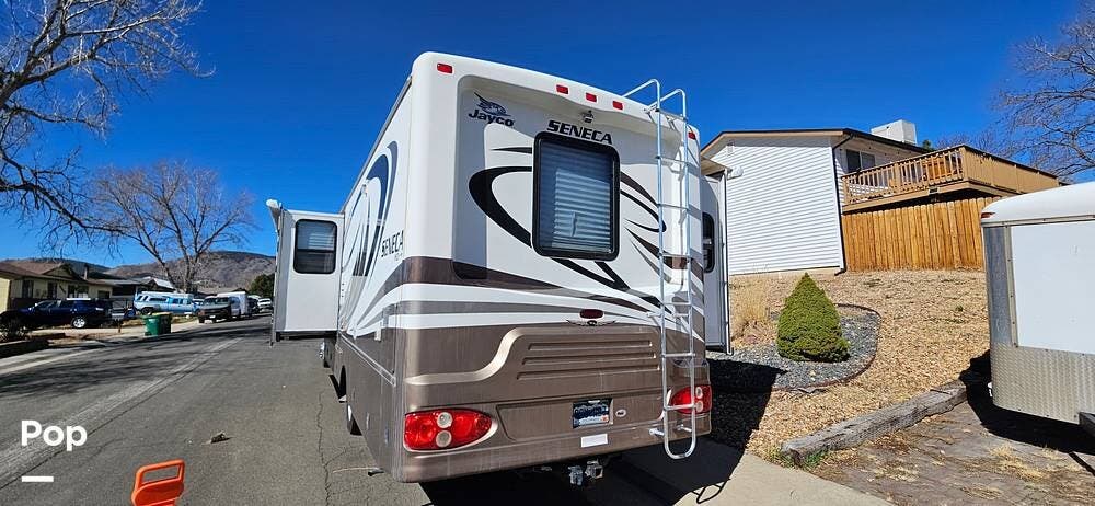 Contact us now about this 2008 Jayco Seneca HD 35GS! 2008 Seneca HD 35GS by Jayco from Pop RVs in Golden, Colorado
