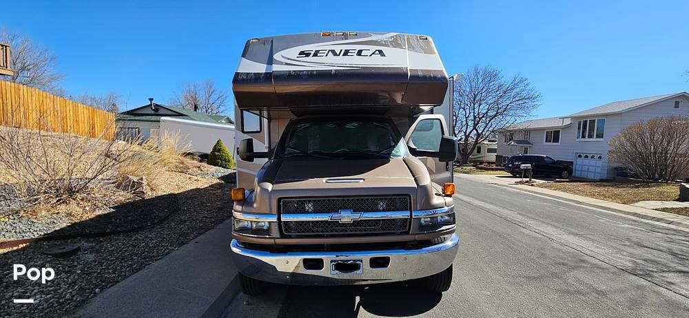 Call now about this 2008 Jayco Seneca HD 35GS! 2008 Jayco Seneca HD 35GS - Used Super C For Sale by Pop RVs in Golden, Colorado features Generator, Slideout, Air Conditioning, Awning