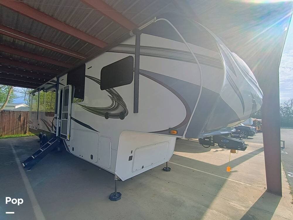 Contact us now about this 2022 Grand Design Solitude 390RK! 2022 Solitude 390RK by Grand Design from Pop RVs in Murfreesboro, Tennessee