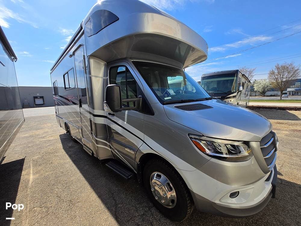Contact us now about this 2021 Winnebago View 24V! 2021 View 24V by Winnebago from Pop RVs in Phoenixville, Pennsylvania