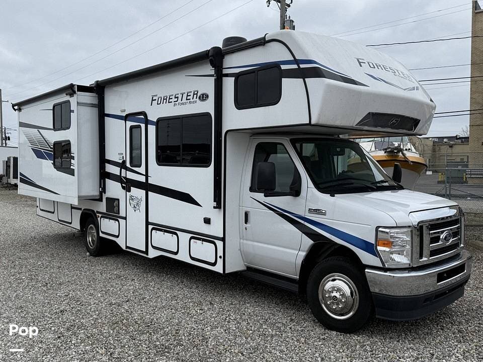 Call now about this 2022 Forest River Forester LE 3251DS! 2022 Forest River Forester LE 3251DS - Used Class C For Sale by Pop RVs in Whitehall, Ohio features Generator, Awning, Slideout, Leveling Jacks, Air Conditioning