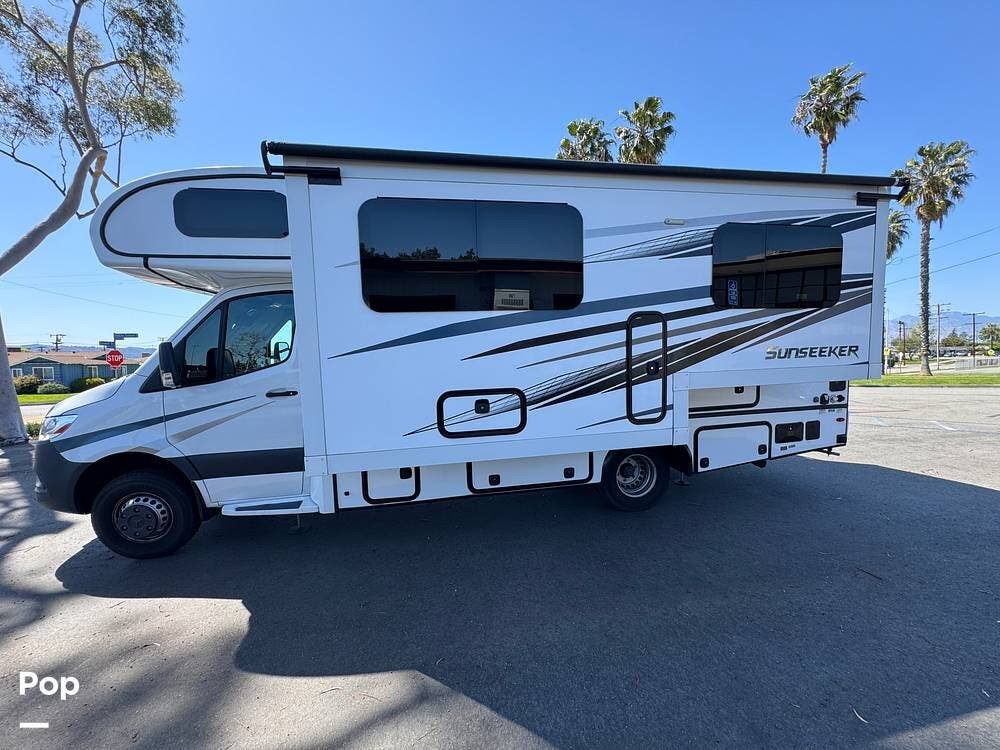 Call now about this 2022 Forest River Sunseeker 2400B! 2022 Forest River Sunseeker 2400B - Used Class C For Sale by Pop RVs in La Puente, California features Leveling Jacks, Air Conditioning, Generator, Awning, Slideout