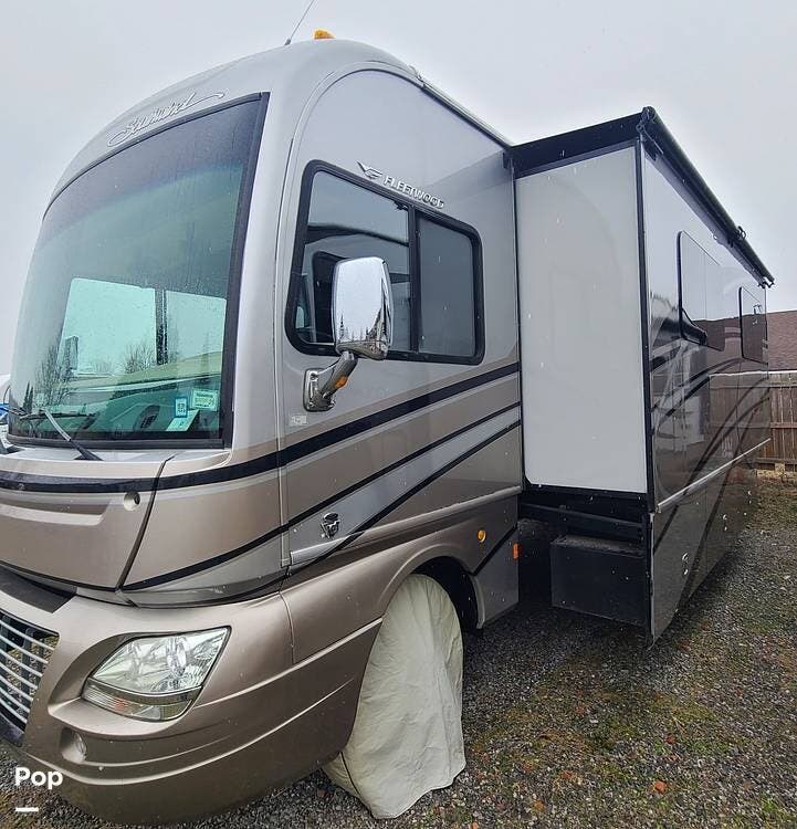 Contact us now about this 2015 Fleetwood Southwind 34A! 2015 Southwind 34A by Fleetwood from Pop RVs in Akron, New York