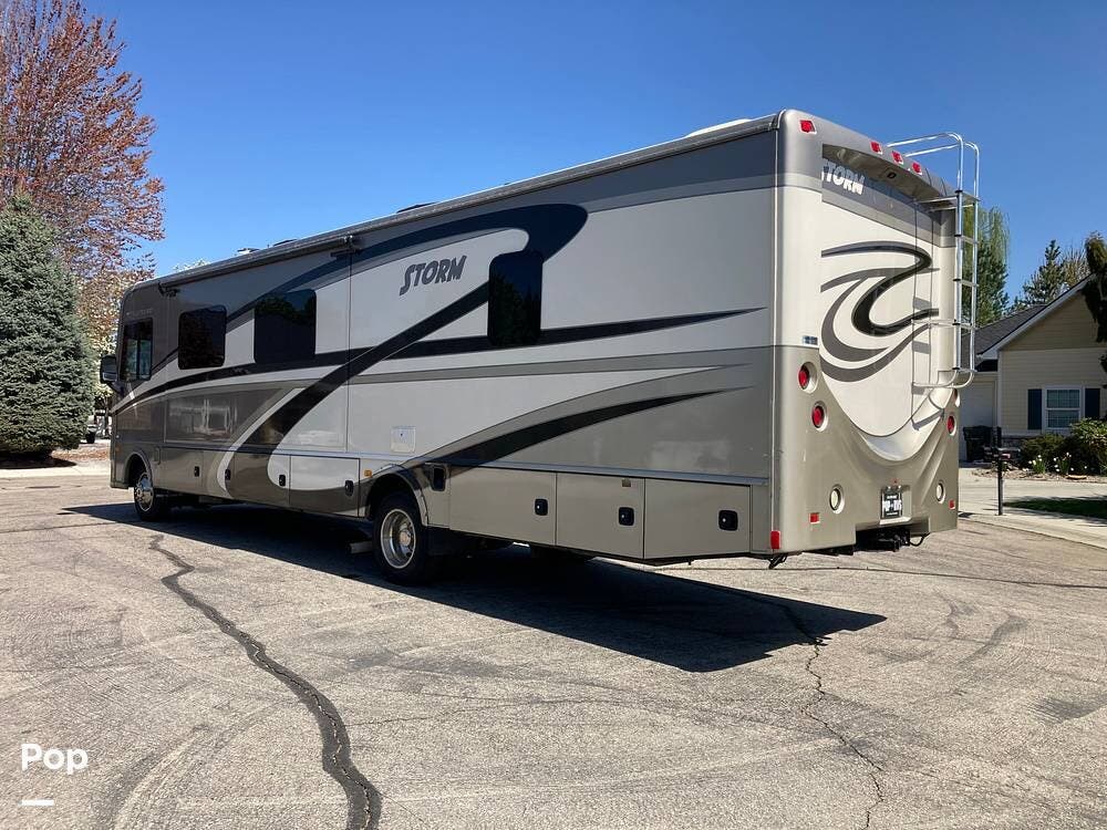 Used 2016 Fleetwood Storm 35SK available in Meridian, Idaho