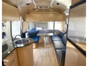 Call now about this 2016 Airstream Flying Cloud 27FB! 2016 Airstream Flying Cloud 27FB - Used Travel Trailer For Sale by Pop RVs in Tacoma, Washington features Leveling Jacks, Awning, Air Conditioning