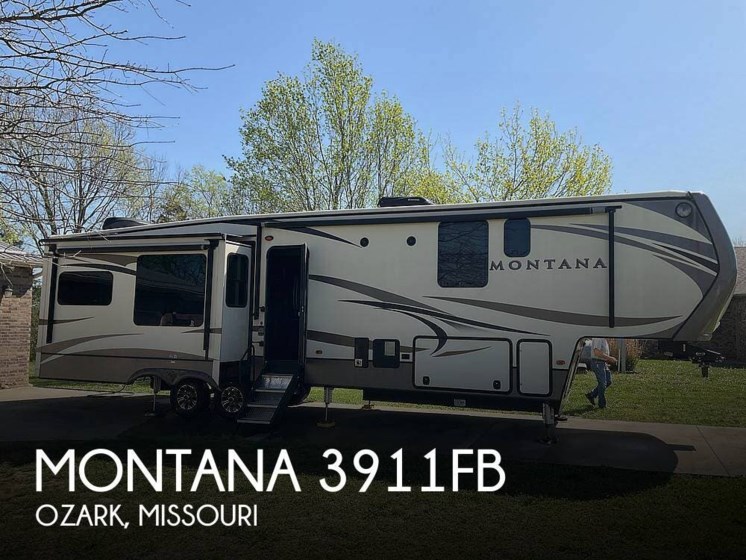 Email now about this 2017 Keystone Montana 3911FB! Used 2017 Keystone Montana 3911FB available in Ozark, Missouri