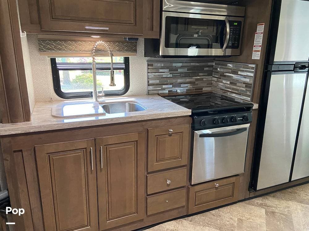Call now about this 2019 Forest River Georgetown GT5 34H5! 2019 Forest River Georgetown GT5 34H5 - Used Class A For Sale by Pop RVs in Port Saint Lucie, Florida features Slideout, Leveling Jacks, Air Conditioning, Generator