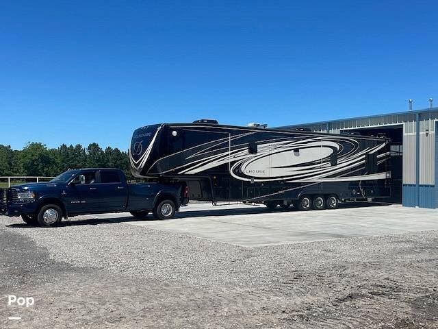 Call now about this 2021 DRV Full House LX455! 2021 DRV Full House LX455 - Used Toy Hauler For Sale by Pop RVs in Tahlequah, Oklahoma features Generator, Slideout, Leveling Jacks, Air Conditioning, Awning