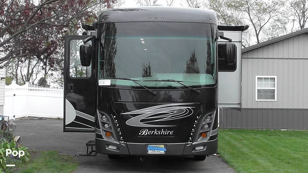 Contact us now about this 2022 Forest River Berkshire 34B! 2022 Berkshire 34B by Forest River from Pop RVs in Columbus, New Jersey