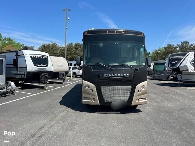 Call now about this 2016 Winnebago Vista LX 35F! 2016 Winnebago Vista LX 35F - Used Class A For Sale by Pop RVs in Columbia, Maryland features Generator, Slideout, Air Conditioning, Leveling Jacks