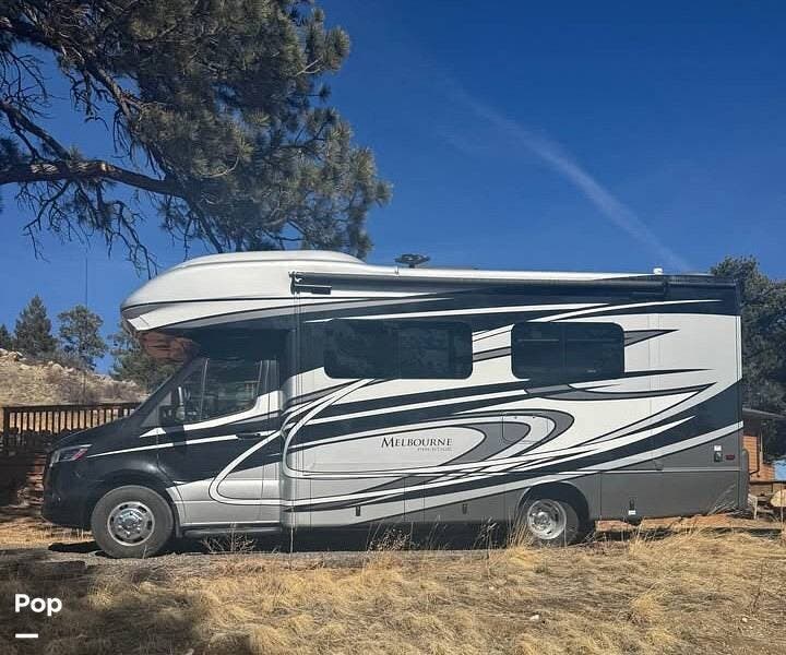 Call now about this 2021 Jayco Melbourne Prestige 24RP! 2021 Jayco Melbourne Prestige 24RP - Used Class C For Sale by Pop RVs in Evergreen, Colorado features Air Conditioning, Awning, Slideout, Generator, Leveling Jacks