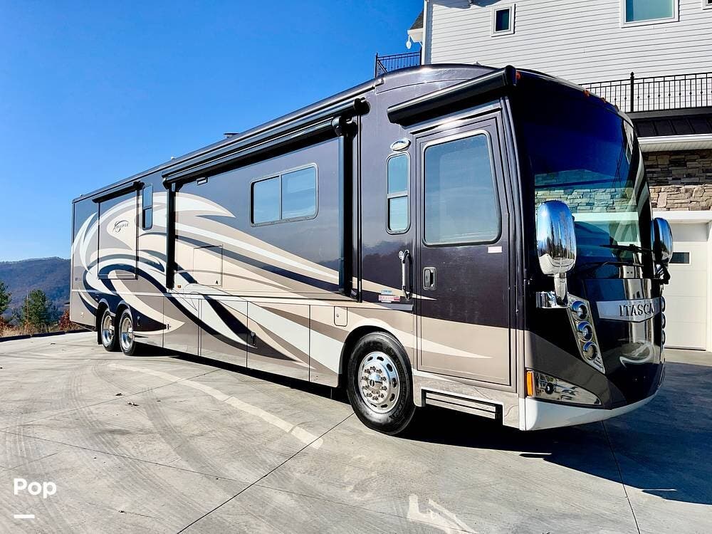 Contact us now about this 2013 Itasca Ellipse 42QD! 2013 Ellipse 42QD by Itasca from Pop RVs in Butler, Tennessee